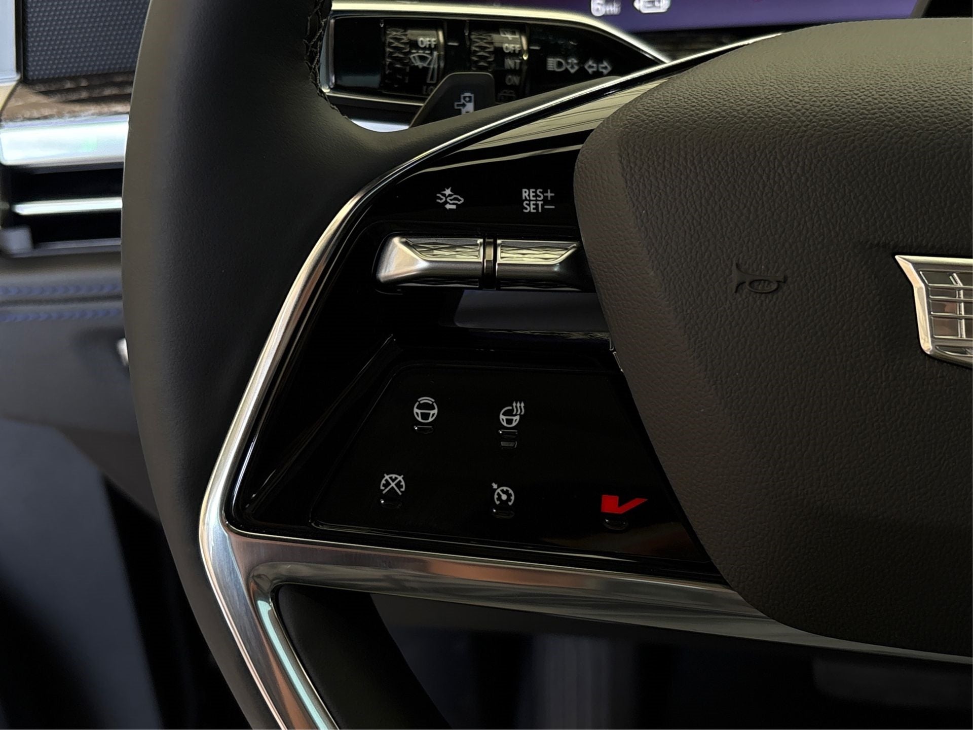 2025 Cadillac ESCALADE IQ Luxury 1