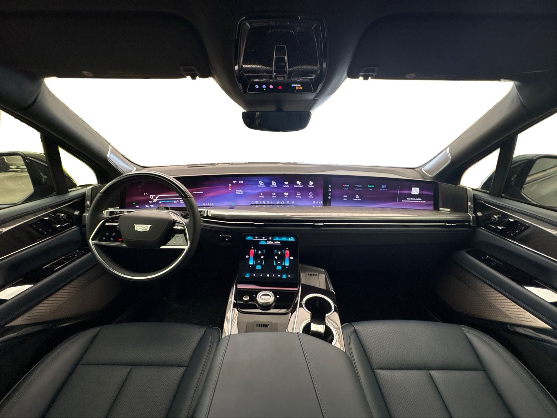 2025 Cadillac ESCALADE IQ Luxury 2