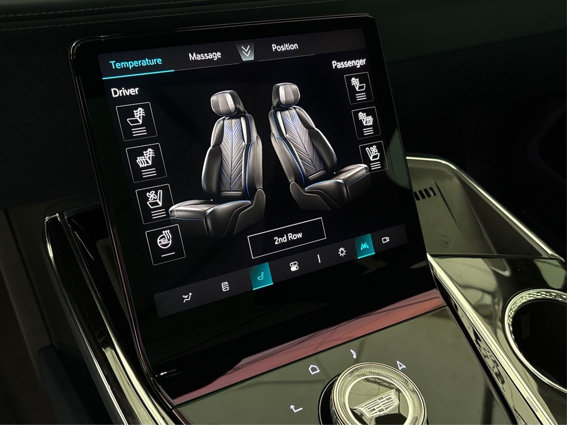 2025 Cadillac ESCALADE IQ Luxury 2