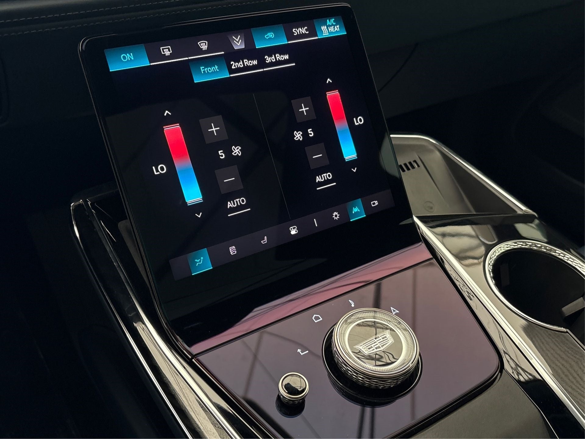 2025 Cadillac ESCALADE IQ Luxury 2