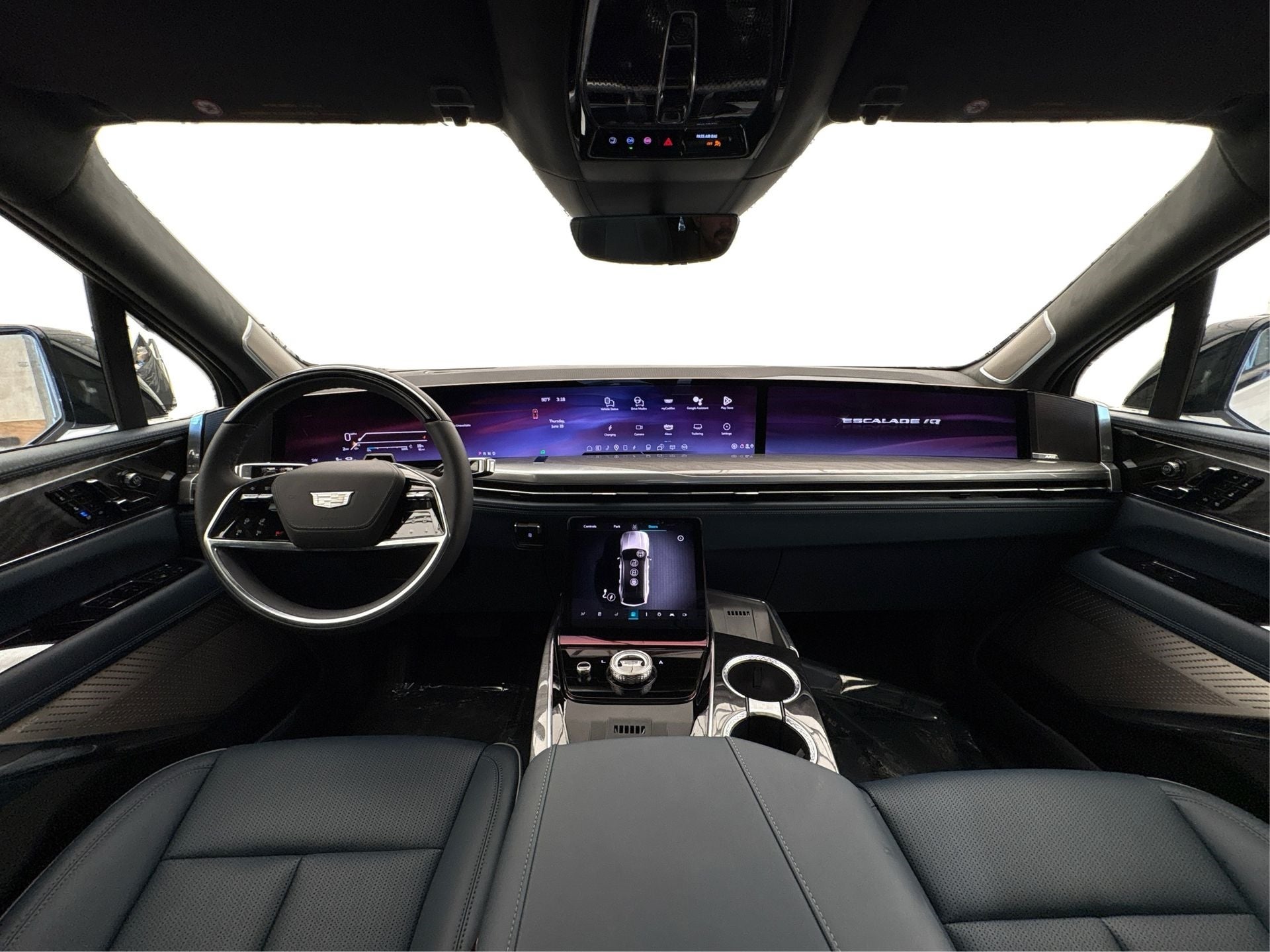 2025 Cadillac ESCALADE IQ Luxury 2