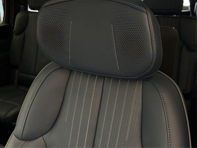 2025 Cadillac ESCALADE IQ Luxury 2