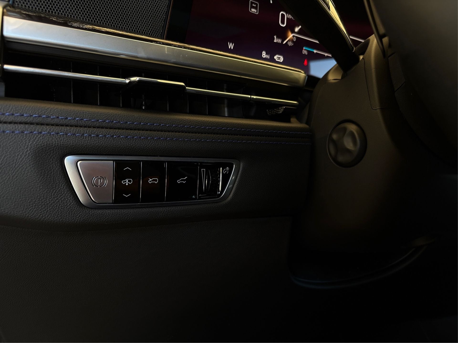 2026 Cadillac ESCALADE IQ Sport