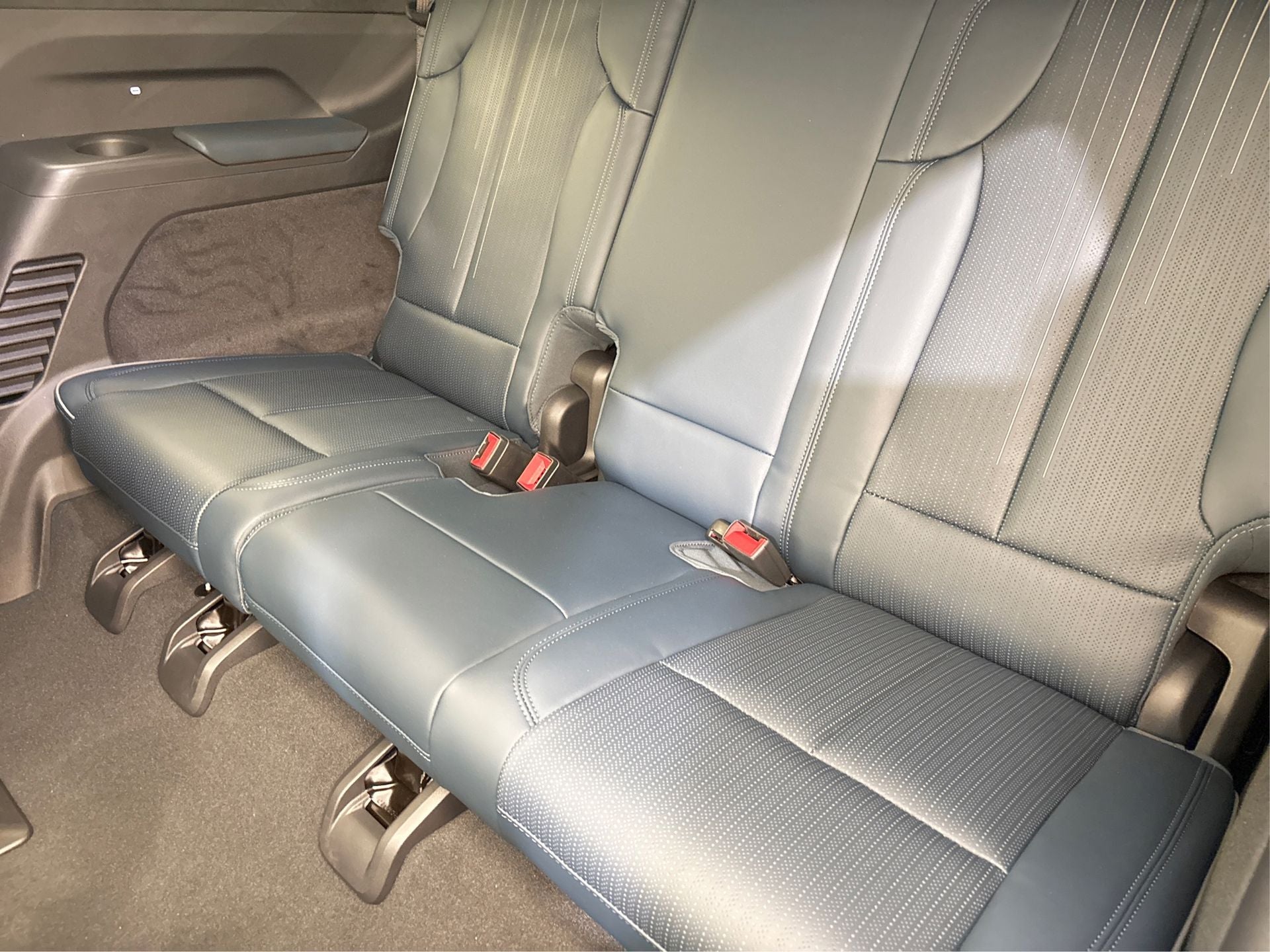 2025 Cadillac ESCALADE IQ Sport 2