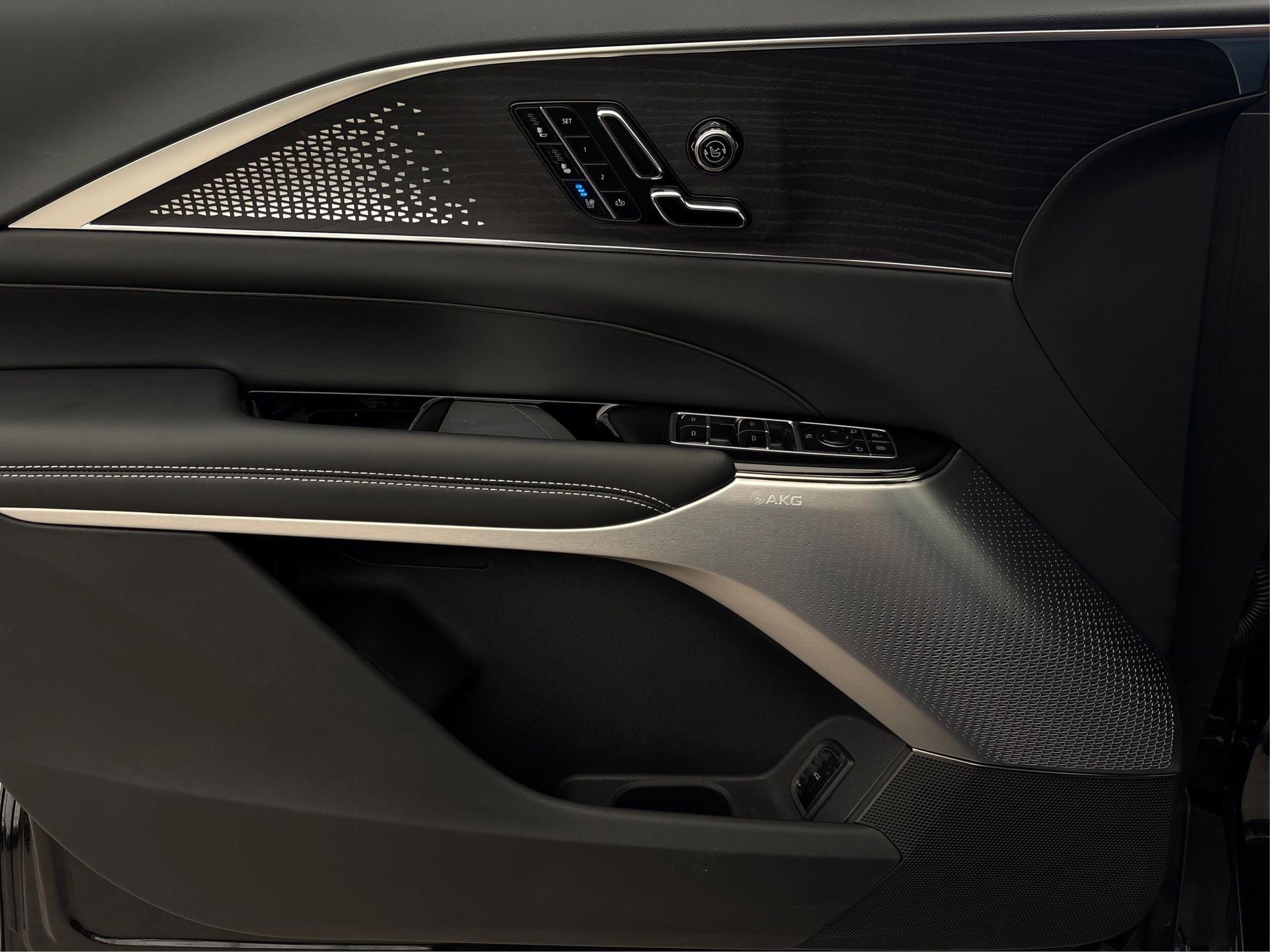 2026 Cadillac LYRIQ V-Series Premium