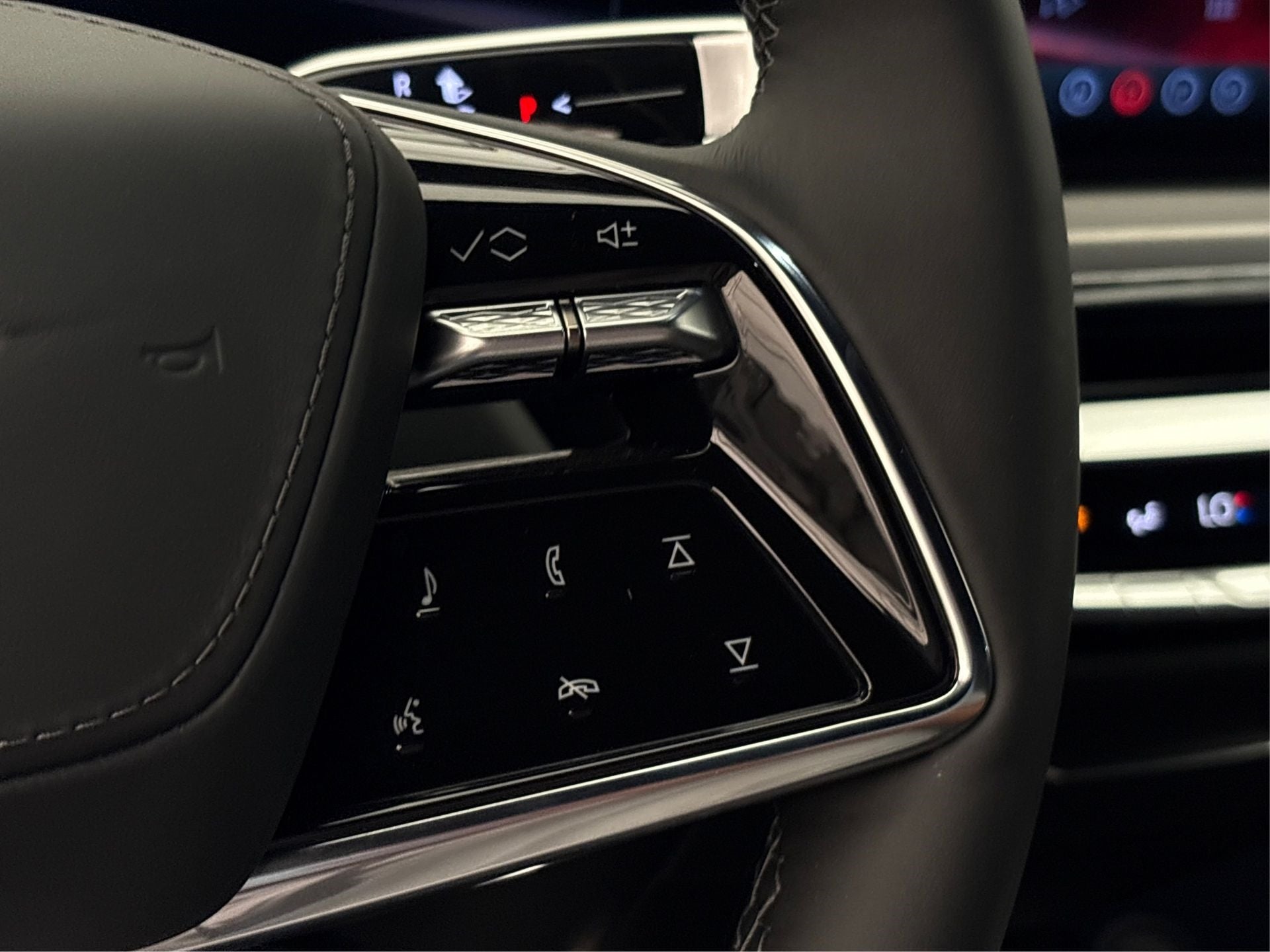 2026 Cadillac LYRIQ V-Series Premium