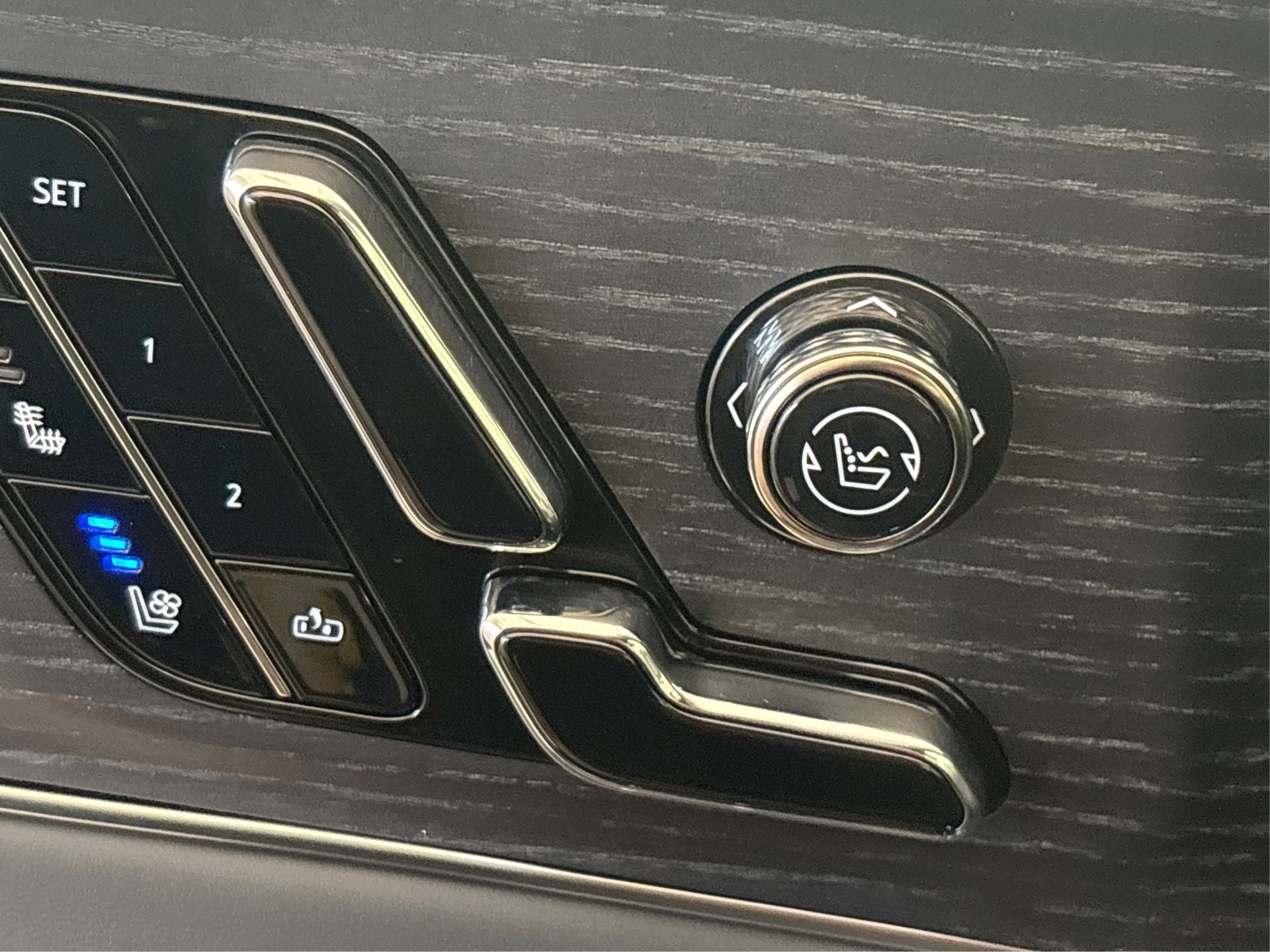 2026 Cadillac LYRIQ V-Series Premium