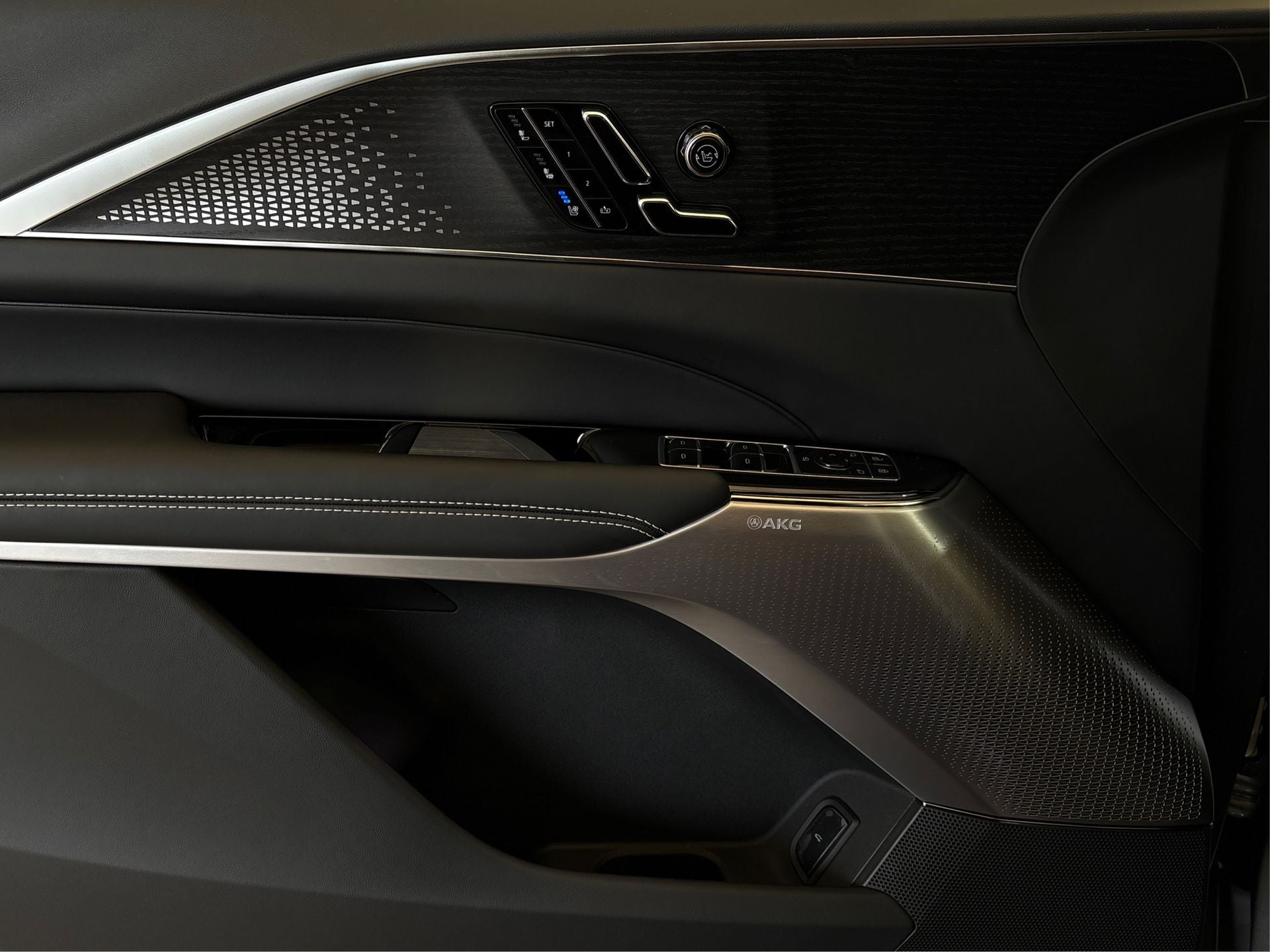 2026 Cadillac LYRIQ V-Series Premium