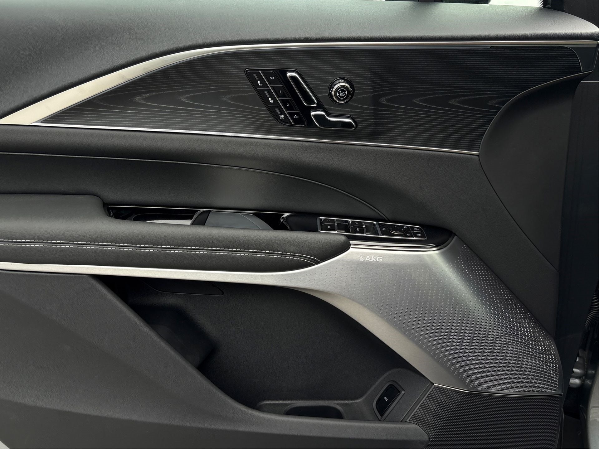 2026 Cadillac LYRIQ V-Series