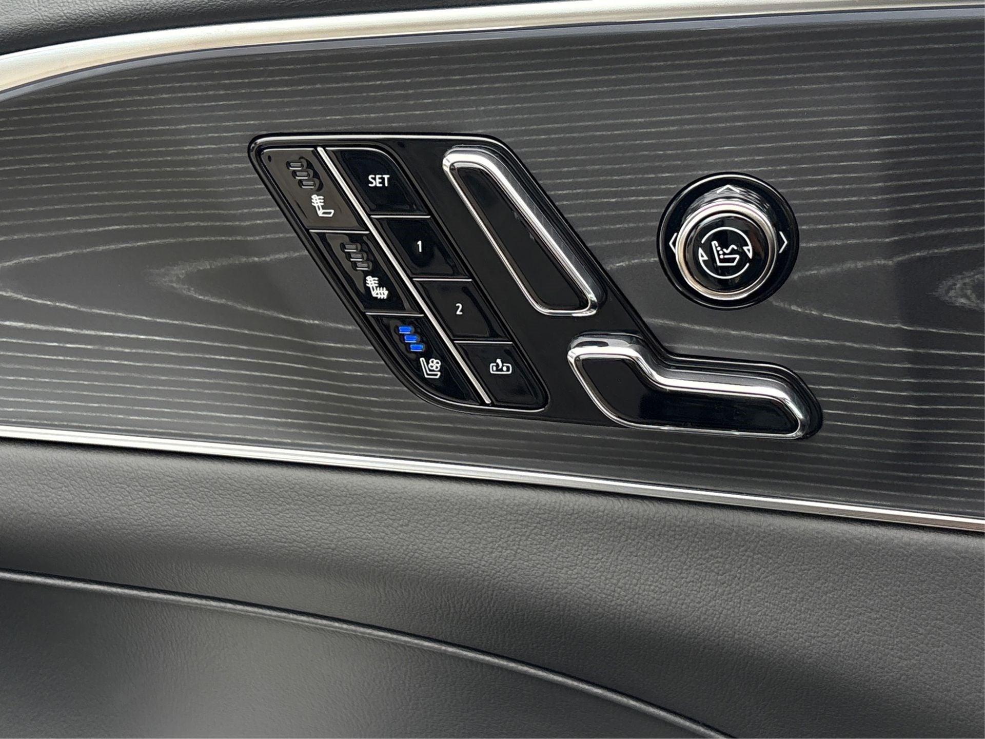 2026 Cadillac LYRIQ V-Series