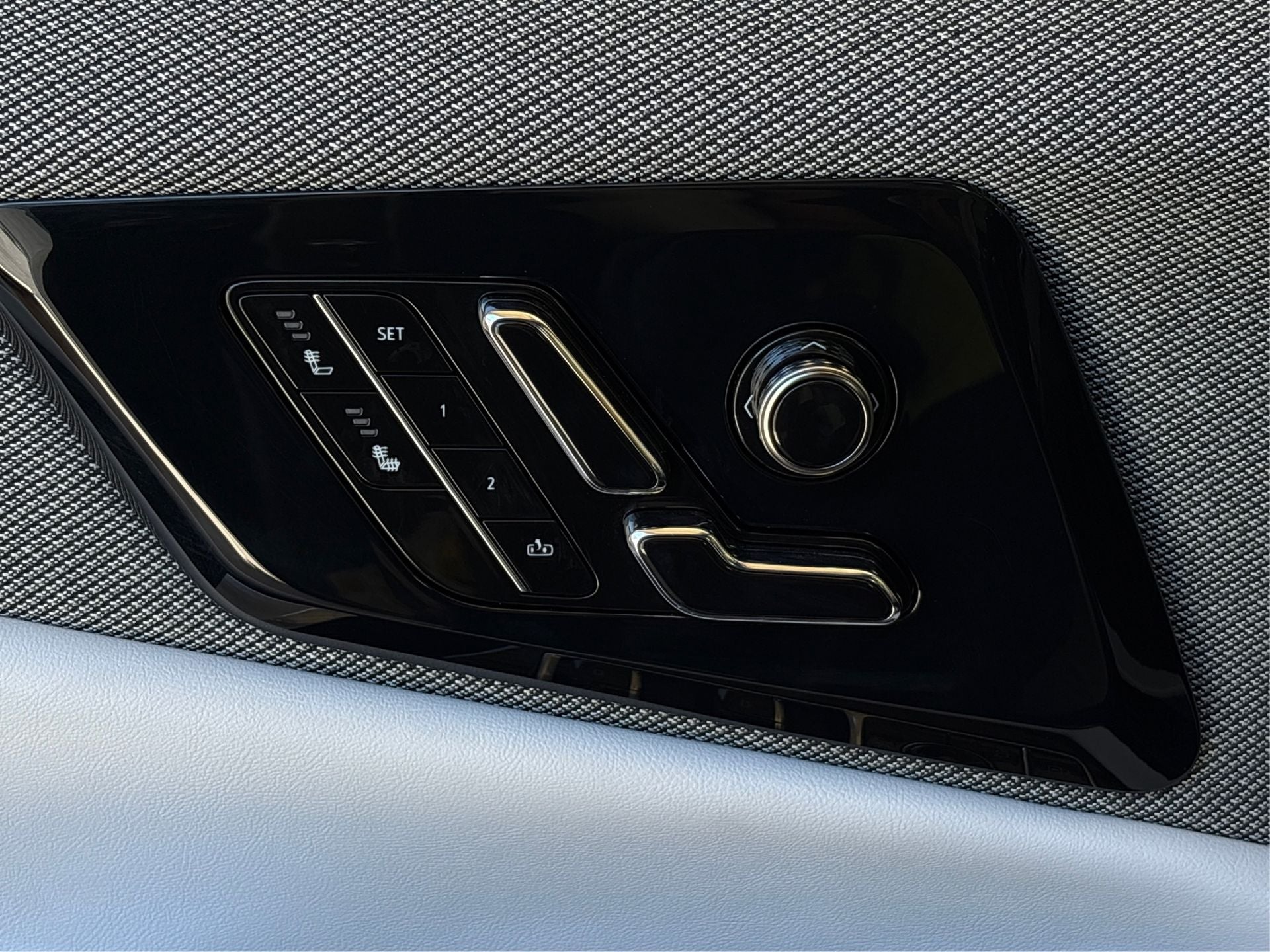 2026 Cadillac LYRIQ V-Series