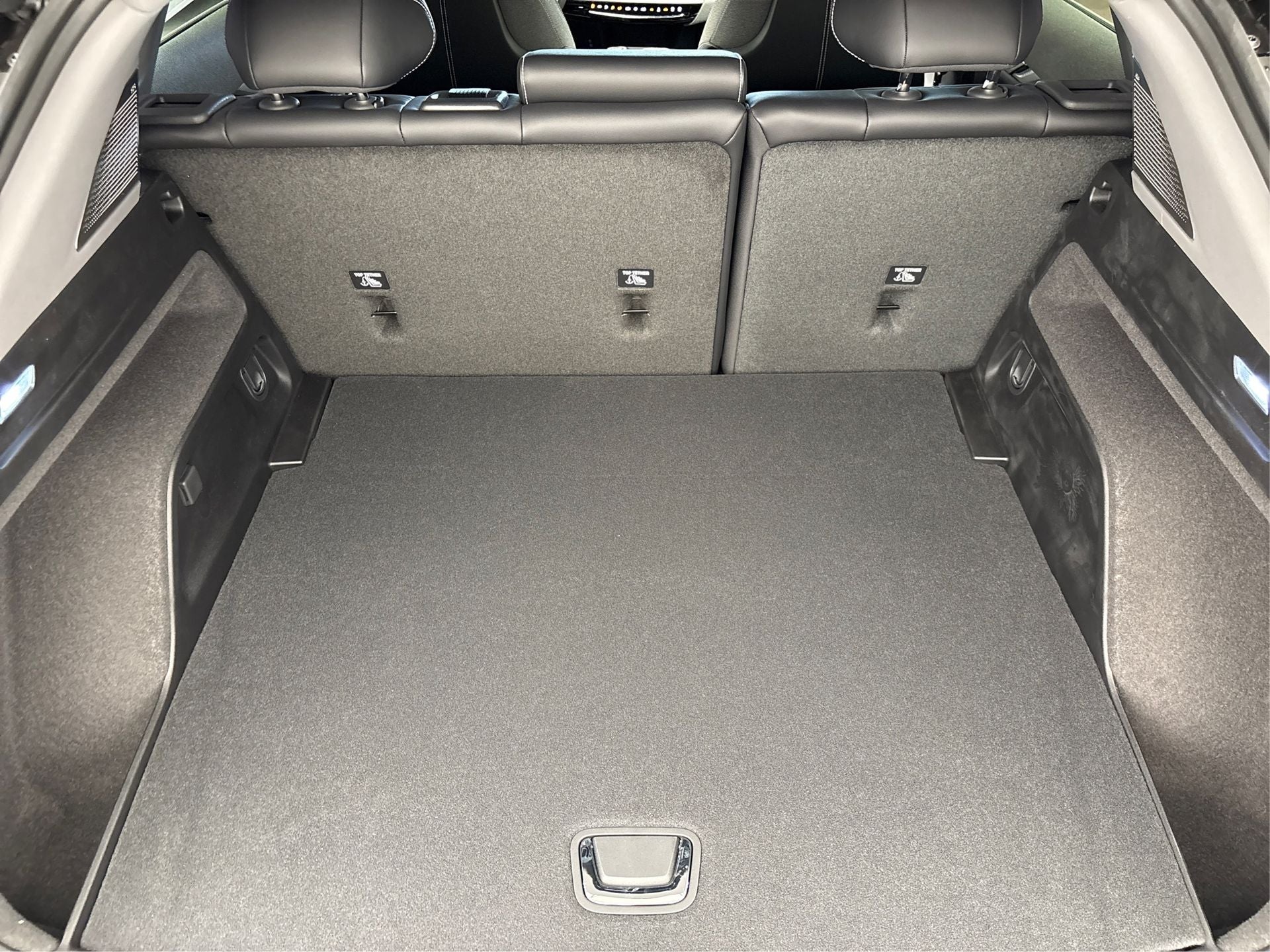 2025 Cadillac OPTIQ Luxury