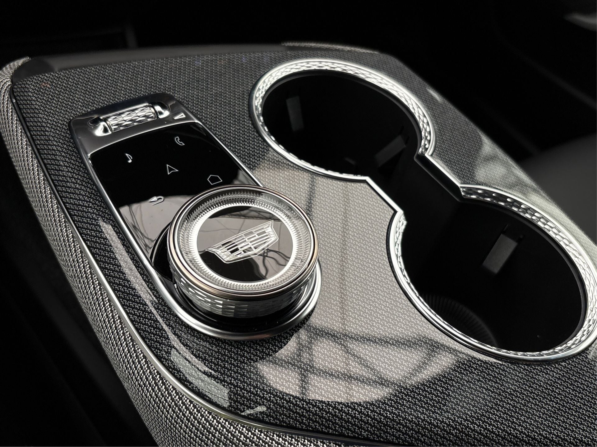 2025 Cadillac OPTIQ Luxury