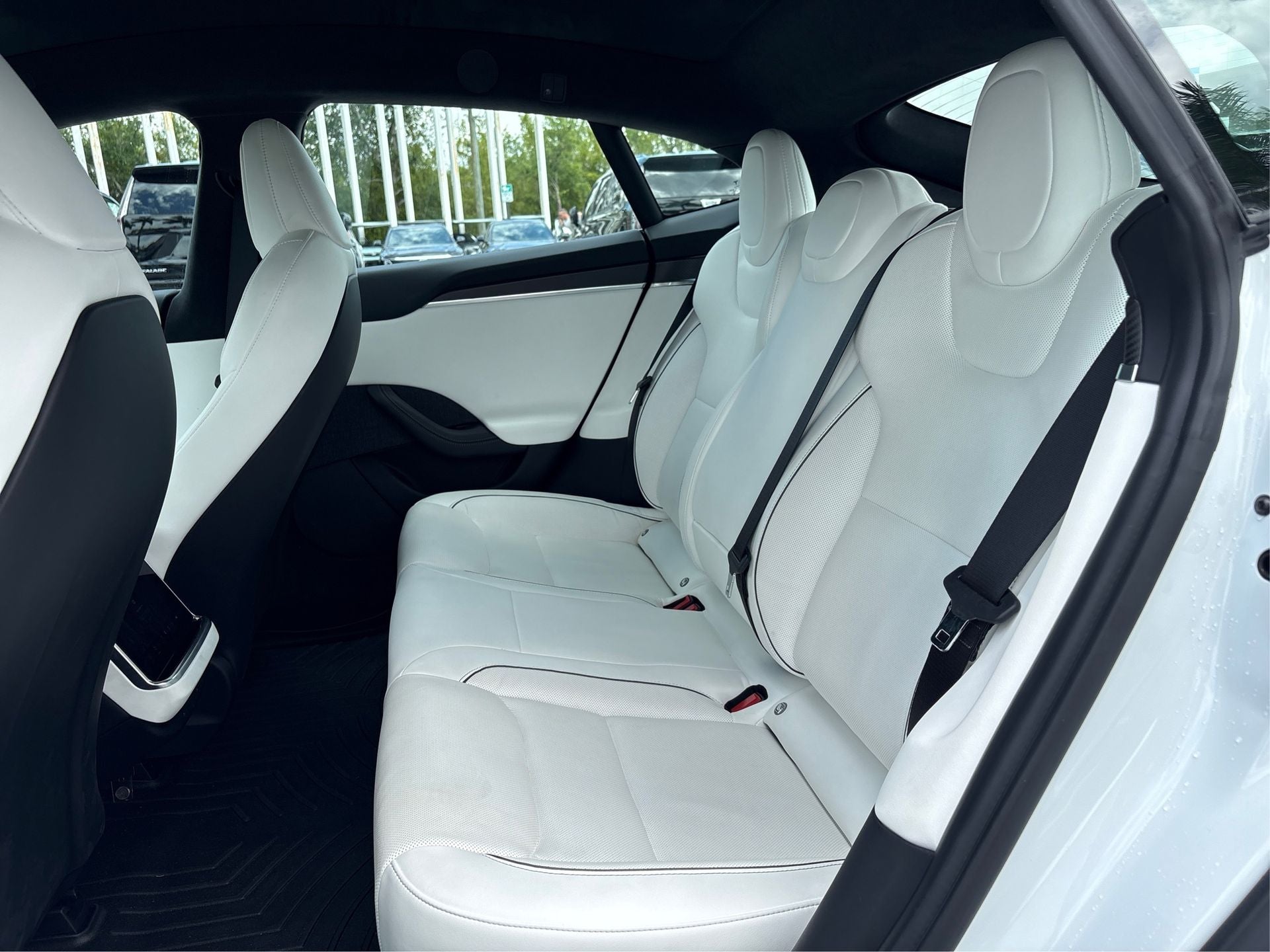 2022 Tesla Model S Plaid