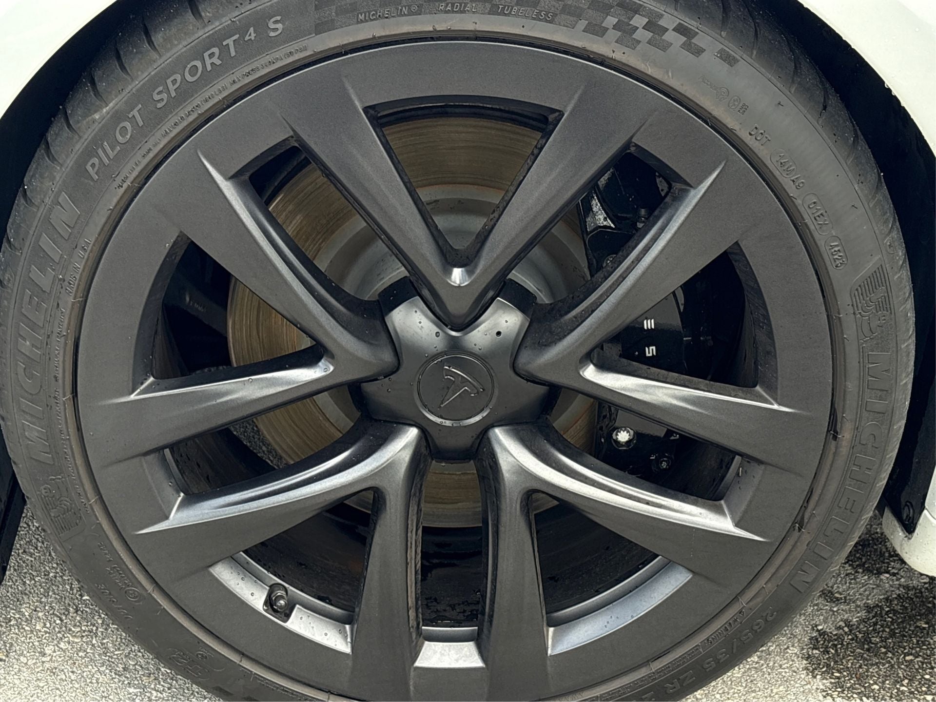 2022 Tesla Model S Plaid