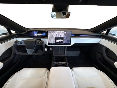 2022 Tesla Model S Plaid