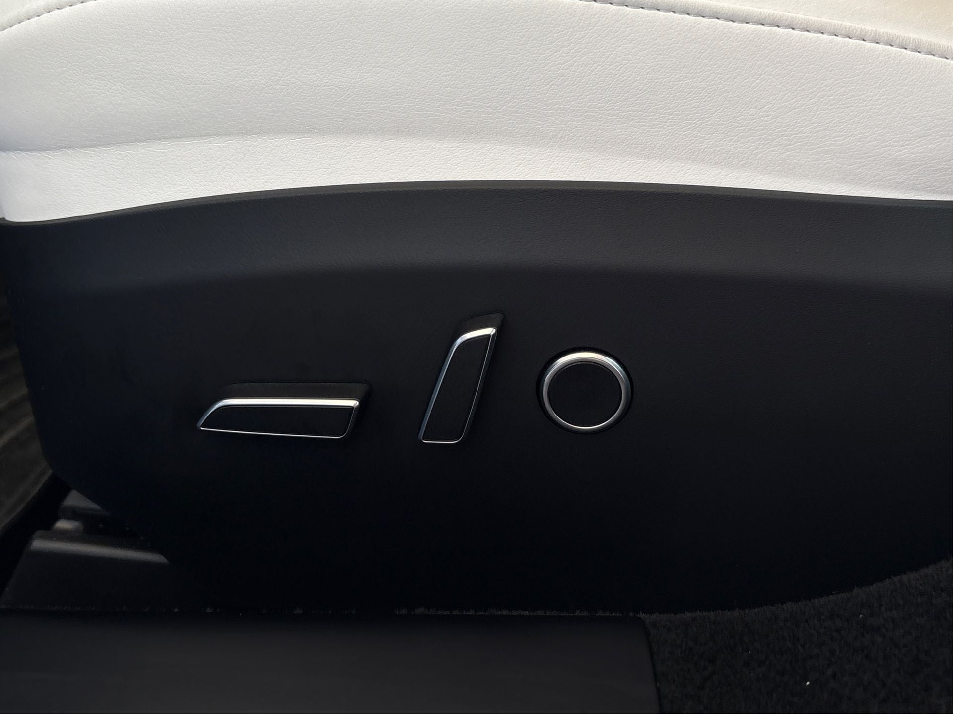 2022 Tesla Model S Plaid