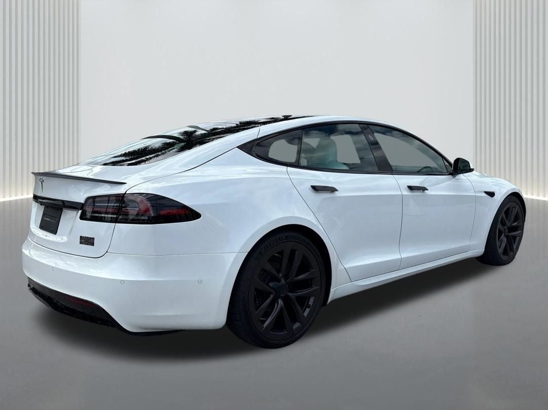 2022 Tesla Model S Plaid