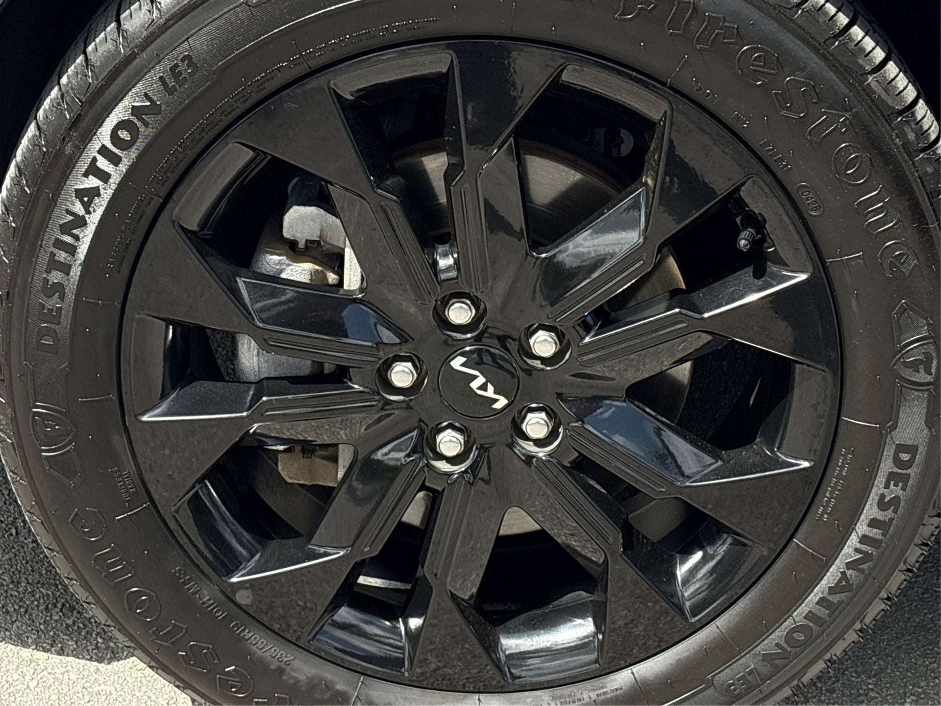 2023 Kia Carnival SX