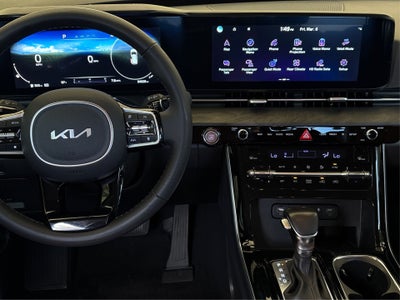 2023 Kia Carnival SX