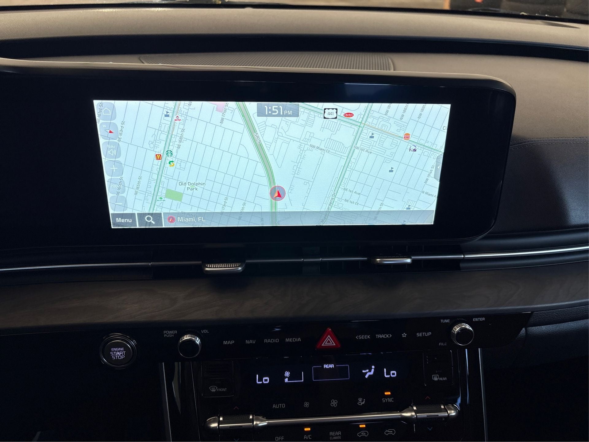 2023 Kia Carnival SX