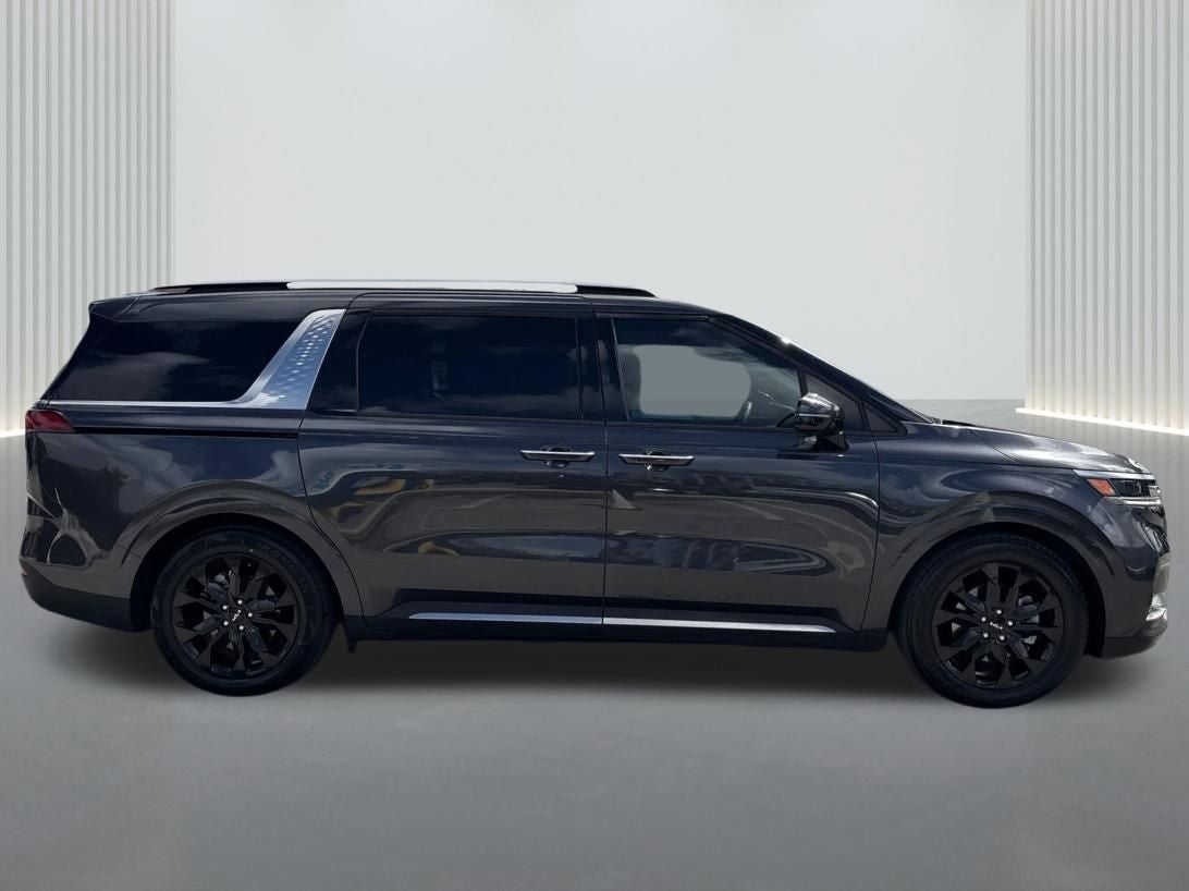 2023 Kia Carnival SX