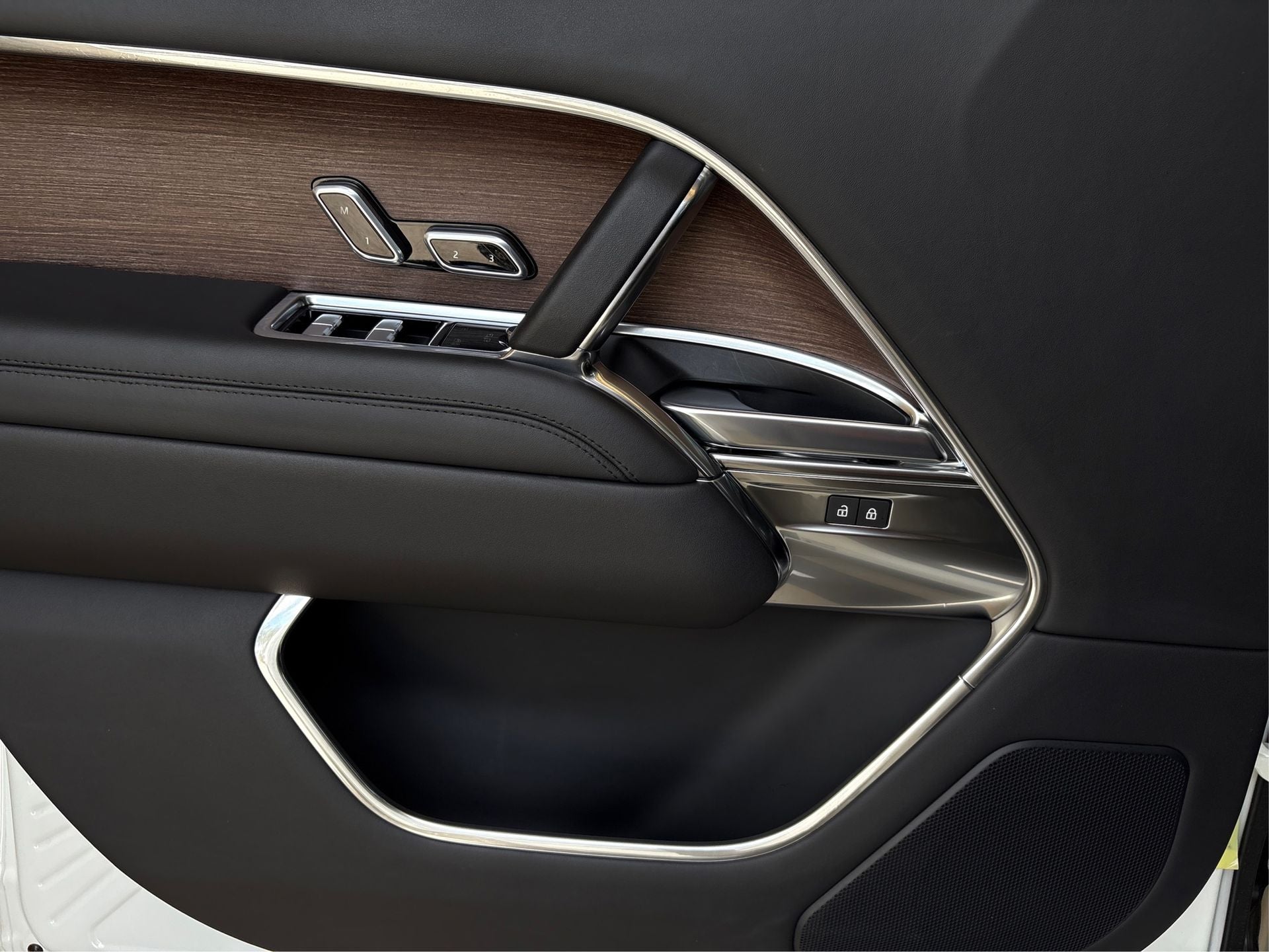 2023 Land Rover Range Rover Autobiography