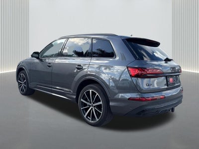 2022 Audi Q7 55 Premium quattro