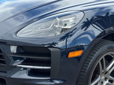 2020 Porsche Macan Base