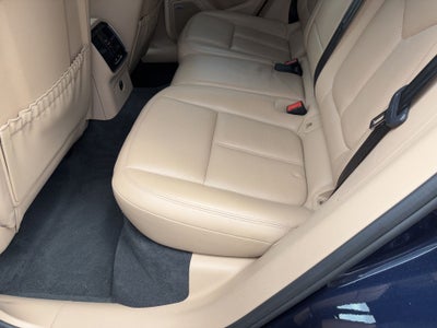 2020 Porsche Macan Base