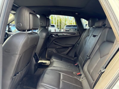 2018 Porsche Macan Base