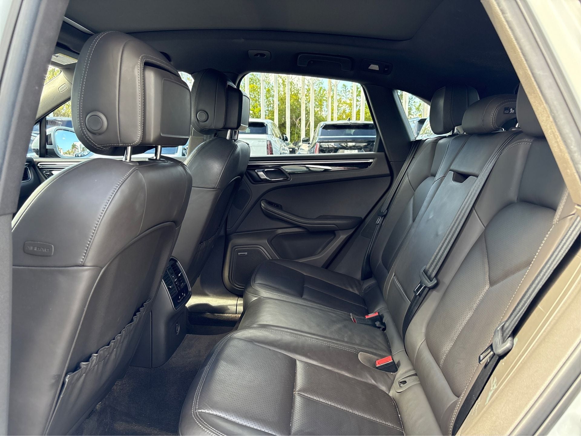 2018 Porsche Macan Base