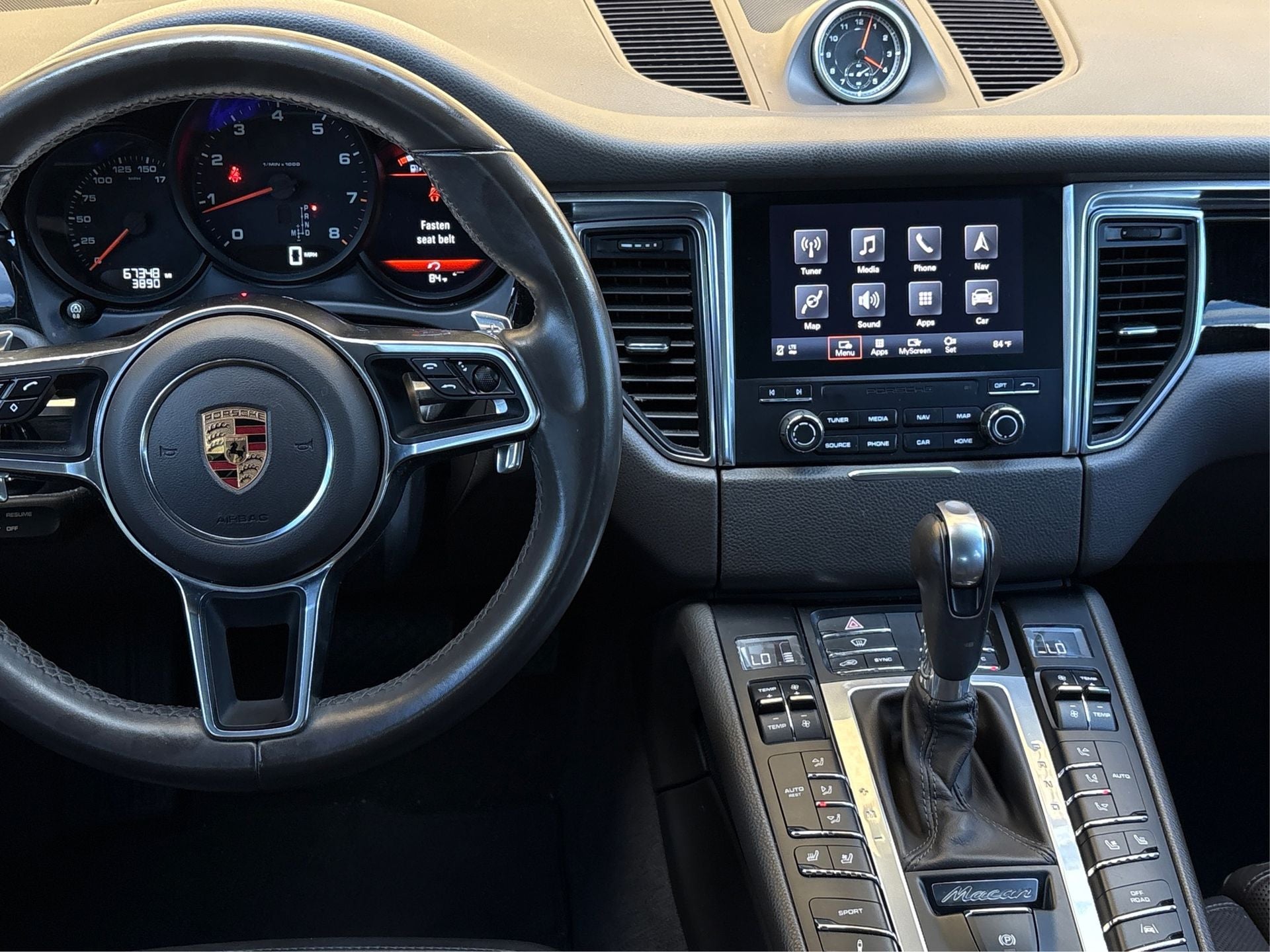 2018 Porsche Macan Base