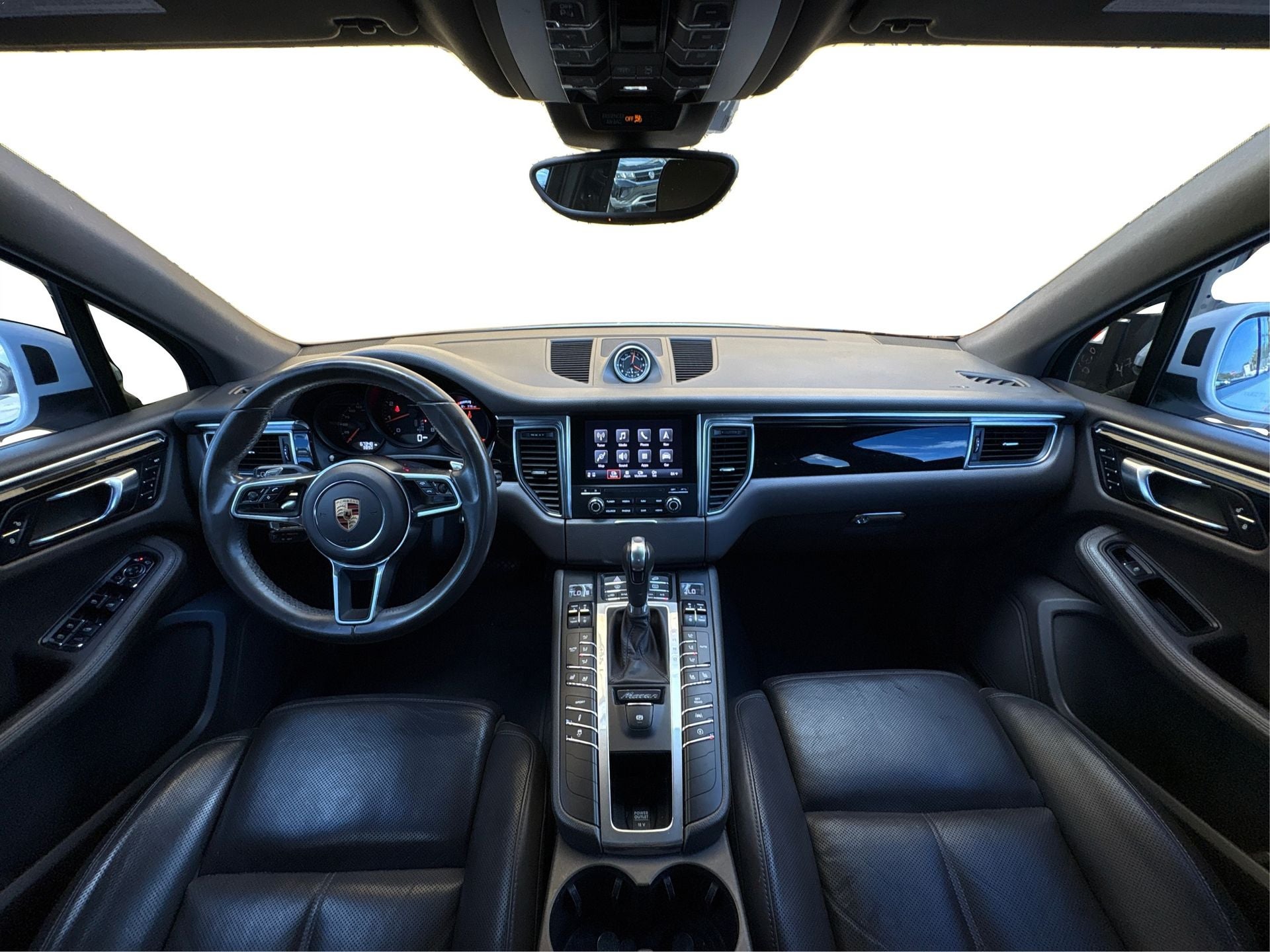 2018 Porsche Macan Base