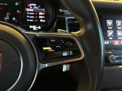2018 Porsche Macan Base