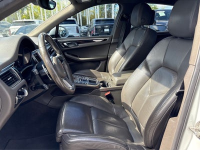 2018 Porsche Macan Base