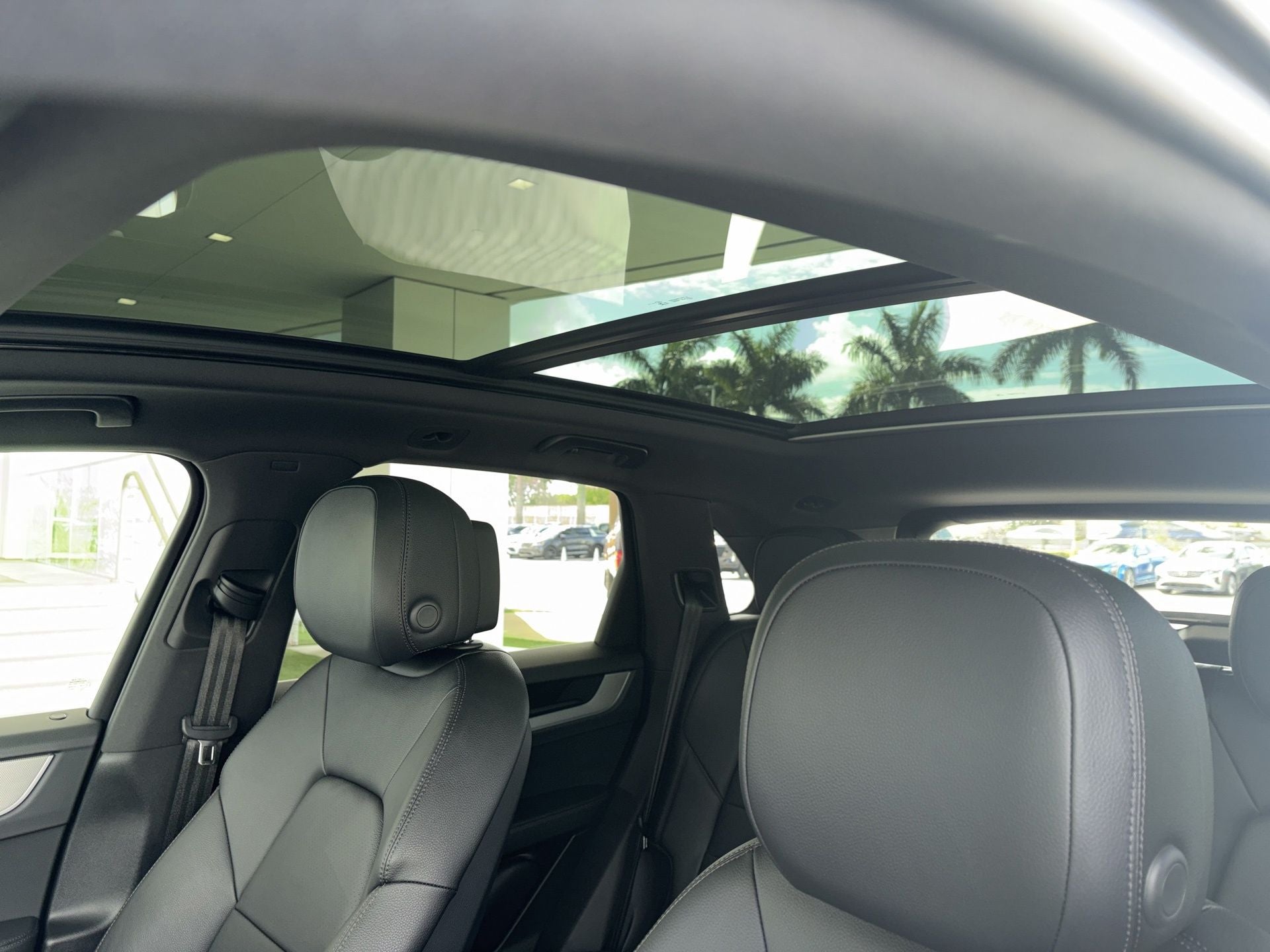 2025 Porsche Cayenne Base