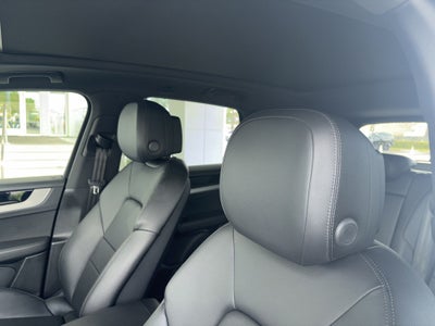 2025 Porsche Cayenne Base