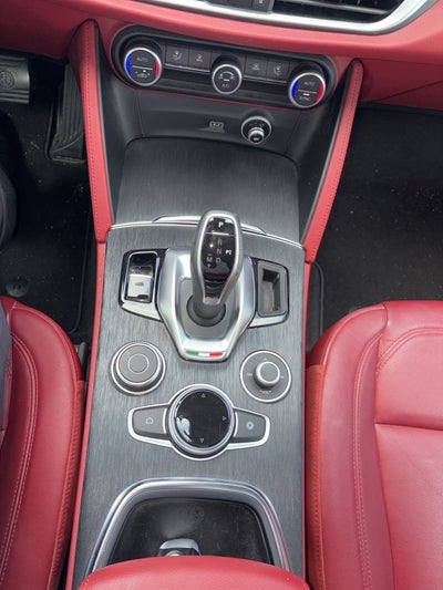 2020 Alfa Romeo Stelvio Base