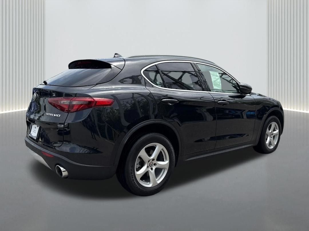 2020 Alfa Romeo Stelvio Base